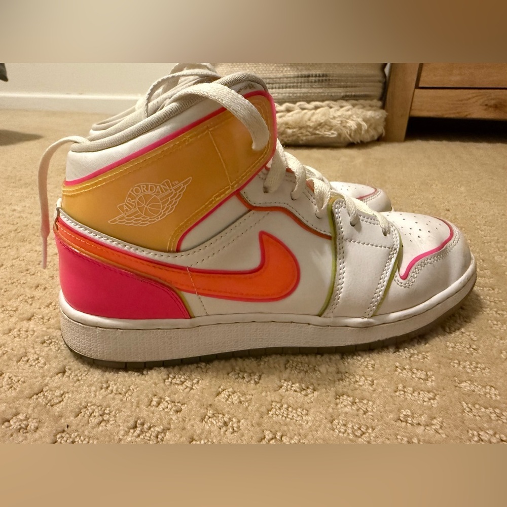 Nike Jordans Neon Colors “edge glow”